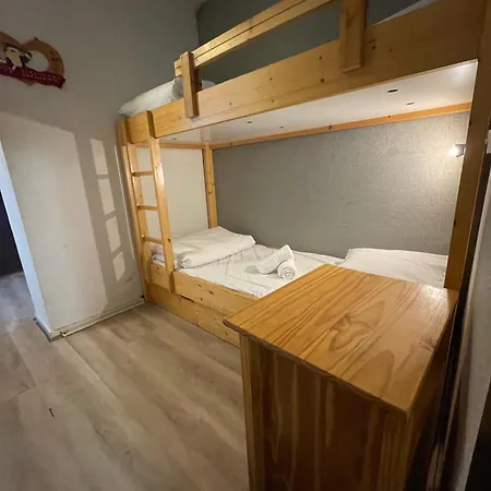 Апартаменти Lauzier Nook By Alpstays