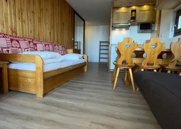 Lauzier Nook By Alpstays